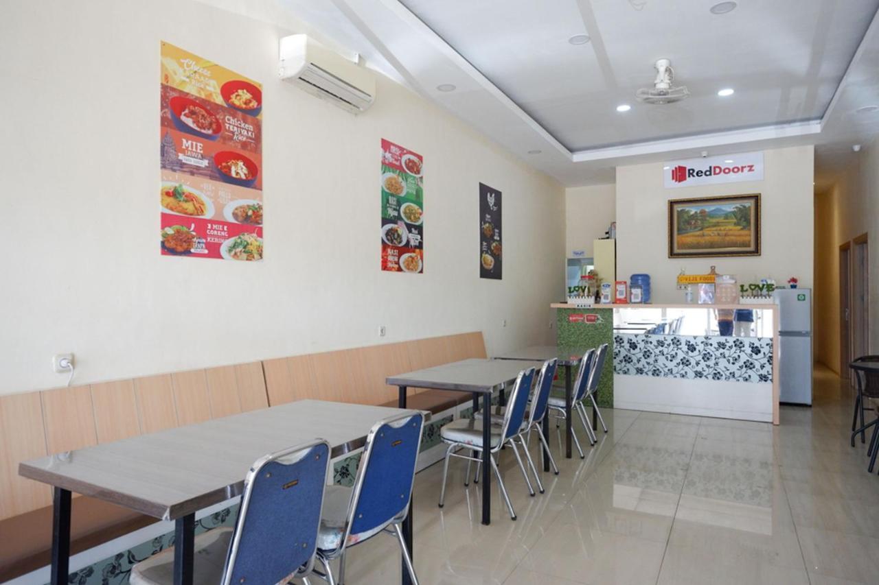 Reddoorz Plus @ Losari נקסר מראה חיצוני תמונה