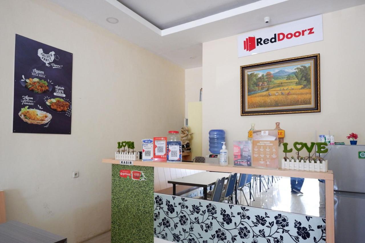 Reddoorz Plus @ Losari נקסר מראה חיצוני תמונה